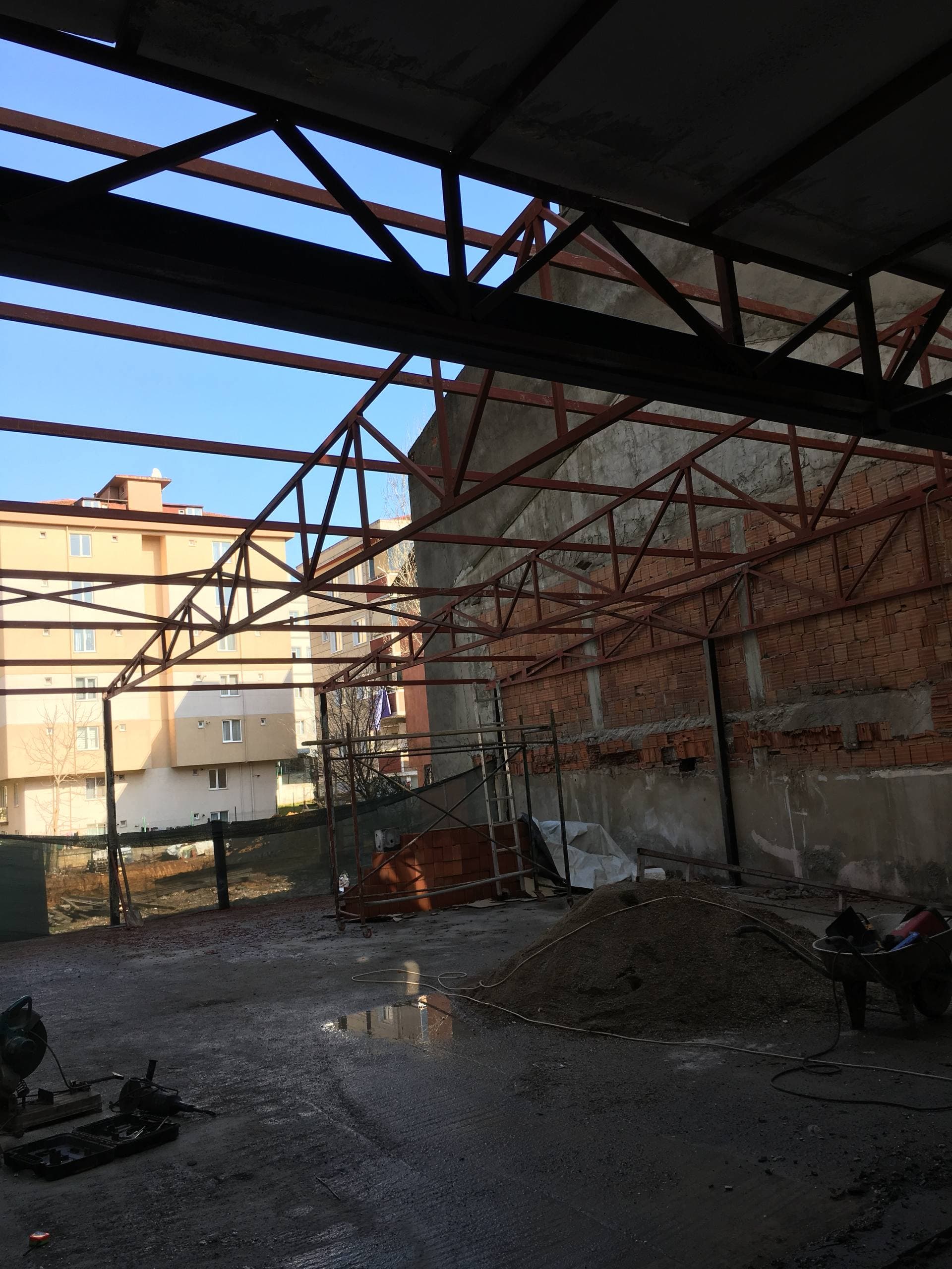 kentsoy çelik makas çatı görseli - şok market